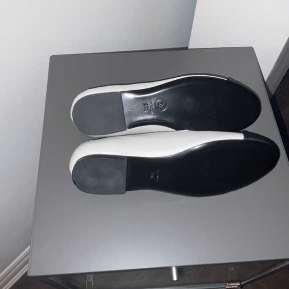 Chanel shoes - Picture 3 of 3